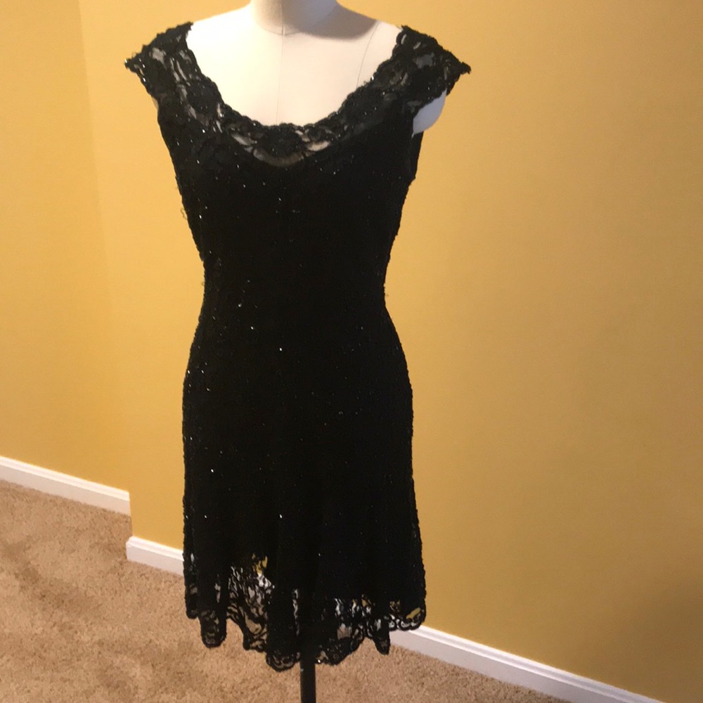 Beaded black lace dress Carmen Marc Valvo